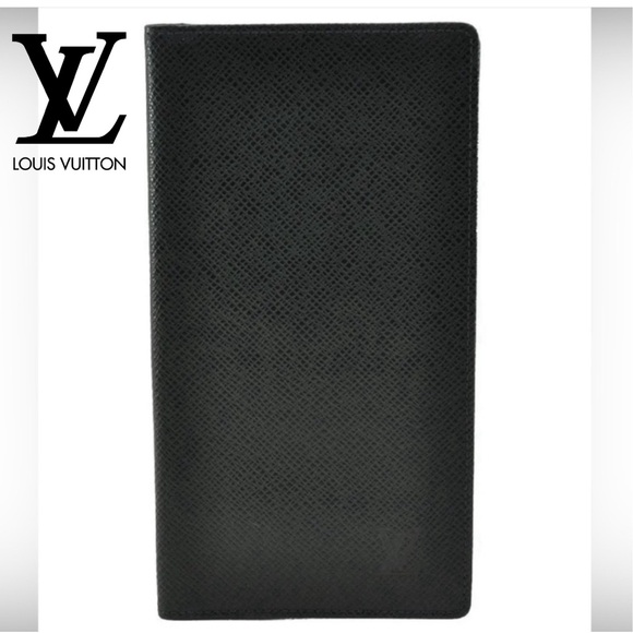 AUTHENTIC LOUIS VUITTON Taiga Porte 14 Cartes M30404 Dark Green 2333I - Picture 1 of 14